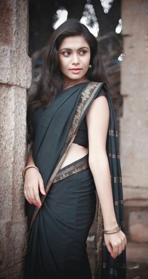 Beautiful Indian Women Photos