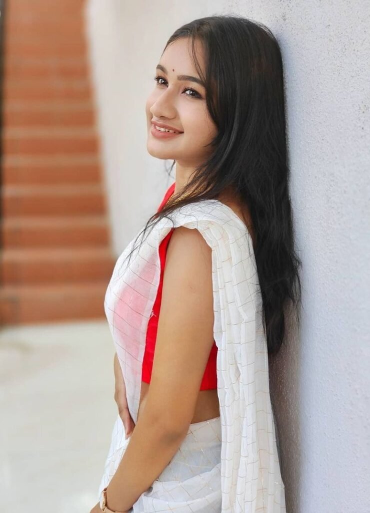 Beautiful Indian Women Photos