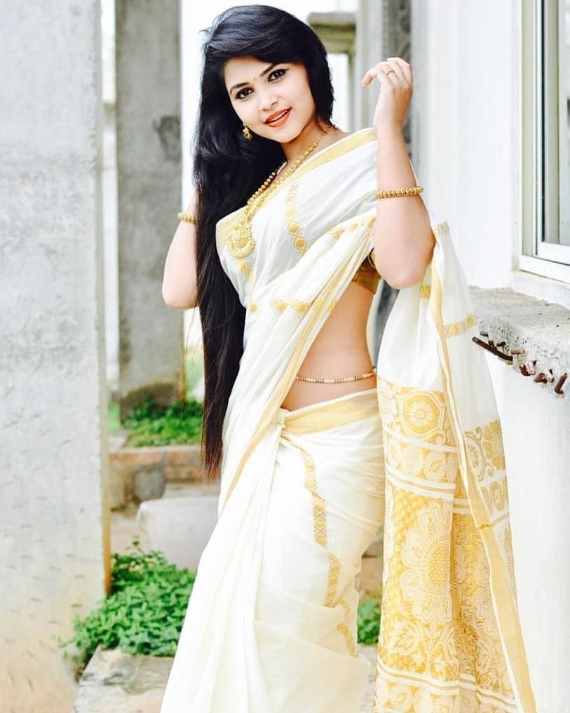 Beautiful Indian Women Photos