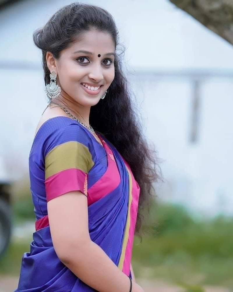 Traditional Girl Images
