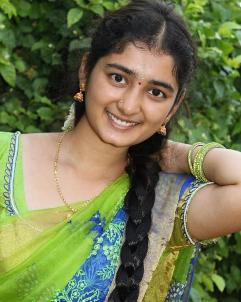 Most Beautiful Indian Girl Photos
