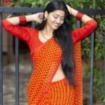 Beautiful Indian Girl In Saree Photos – 90