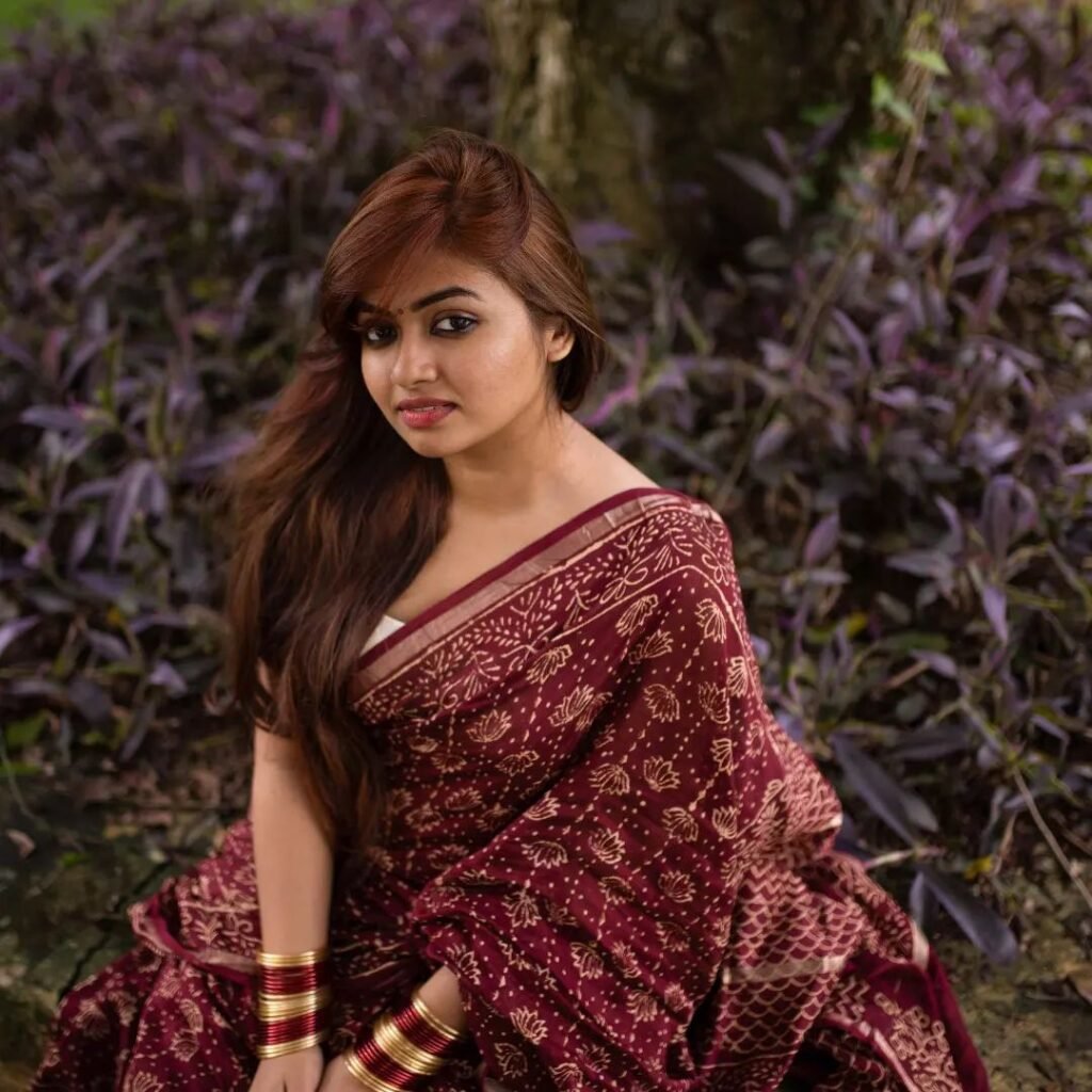 Cute Actress In Saree Images - Hot Actress Photos in Saree - 130