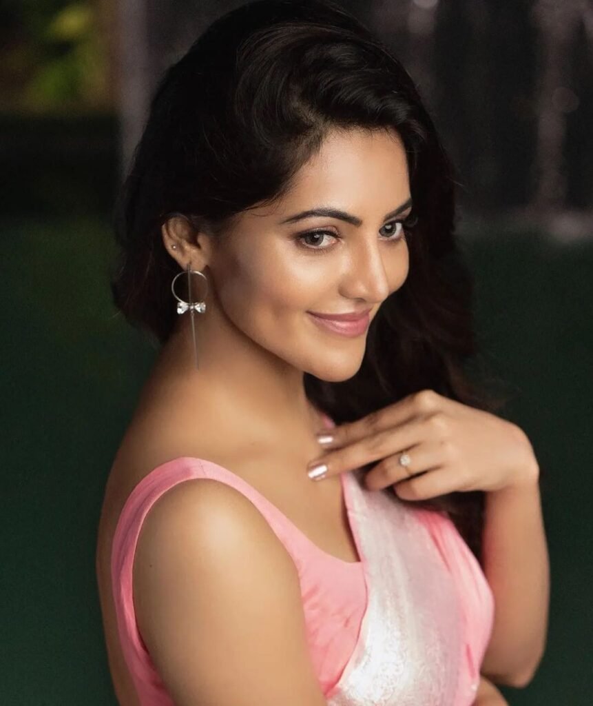 Cute Actress In Saree Images - Hot Actress Photos in Saree - 128