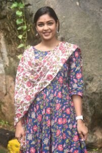 Cutest Indian Girls in Saree Images
