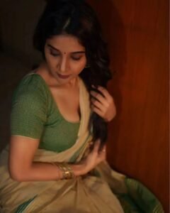 Indian Actress in Saree HD Images - 136