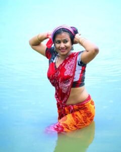 Cute Actress In Saree Images – Hot Indian Girls in Saree – 131