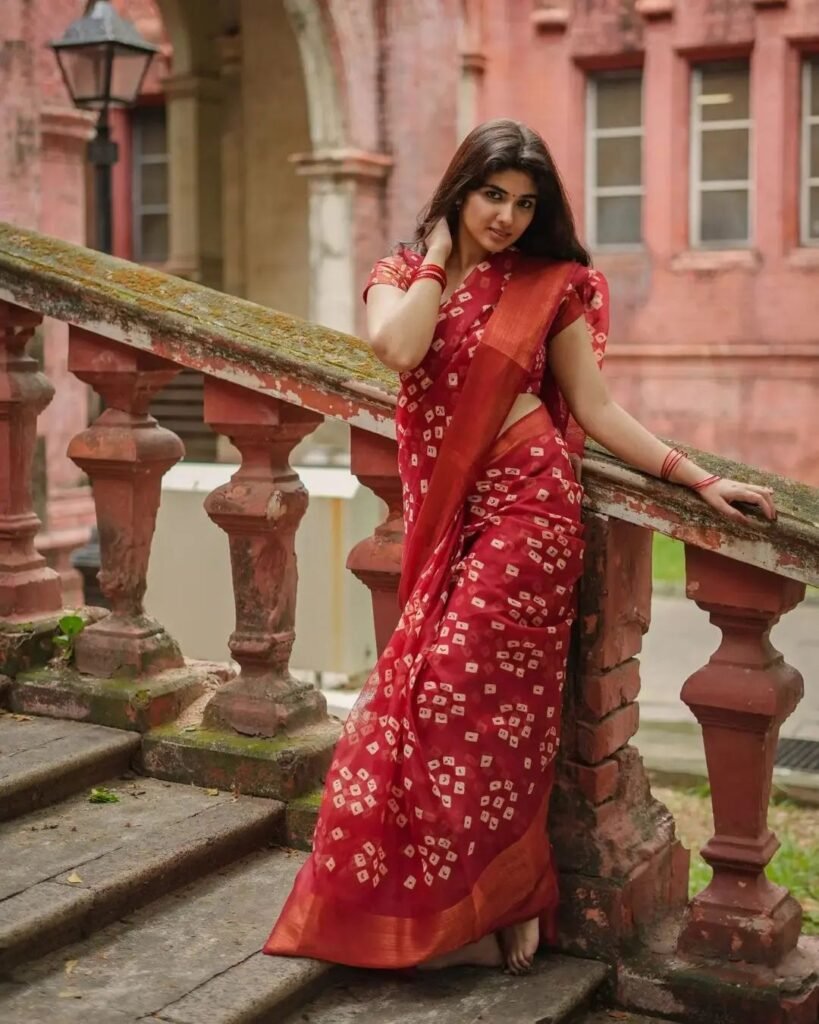 Cute Indian Girls in Saree HD Images – 138