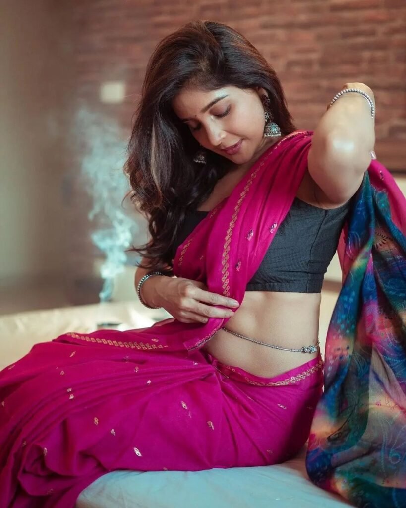 Cute Actress In Saree Images – Hot Indian Girls in Saree – 132