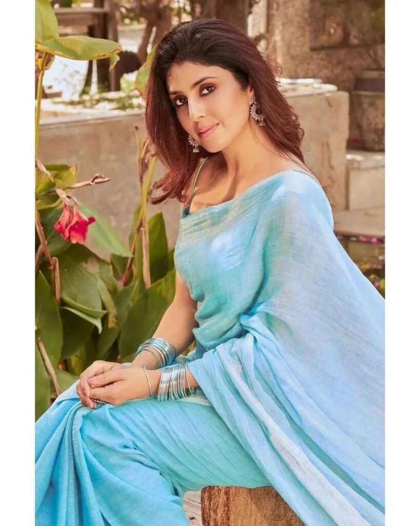 Hot Indian Actress in Saree HD Images – 143