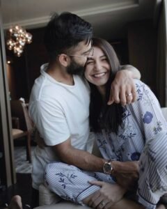 Virat Kohli and Anushka Sharma HD Photos - 164