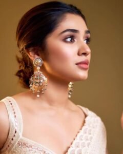 Krithi Shetty Hot Photos - Telugu Bucket