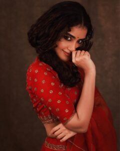 Anupama Parameswaran photos
