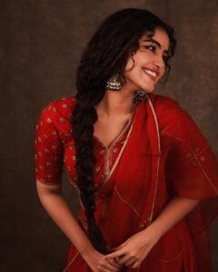 Anupama Parameswaran photos